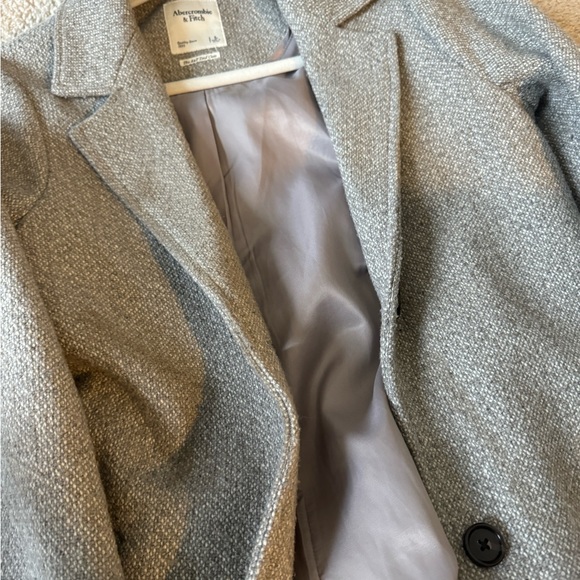 Abercrombie and Fitch Light Grey Wool-Blend Dad Coat in size Small - Picture 5 of 5